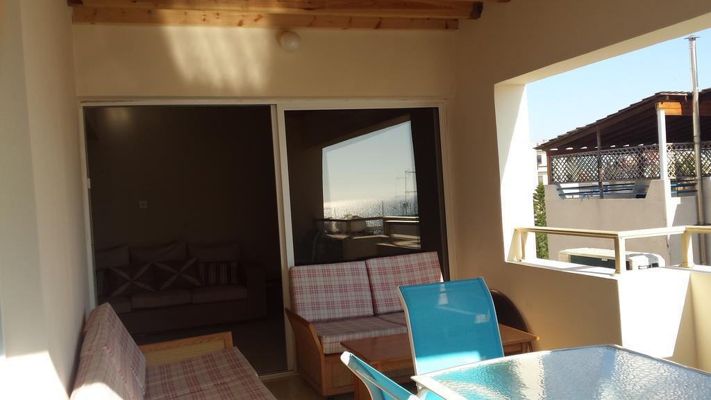 Panikos Beach Apartment I 拉纳卡 外观 照片